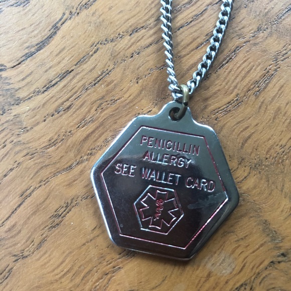 Medical allergy Necklace - Picture 2 of 5
